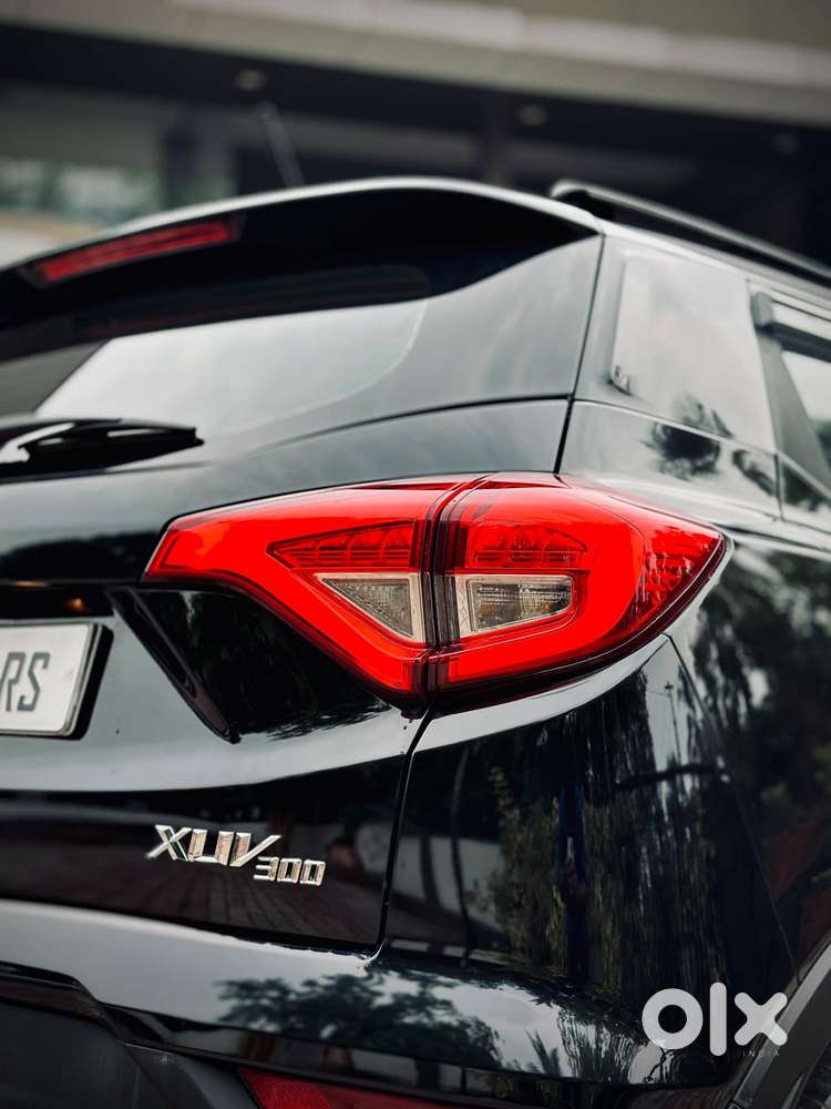 Mahindra Xuv300 W8 Option Diesel, 2022, Diesel