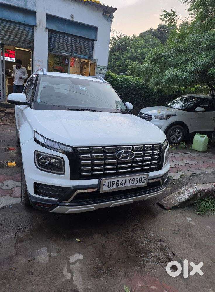 Hyundai Venue 1.2 S (o), 2024, Petrol