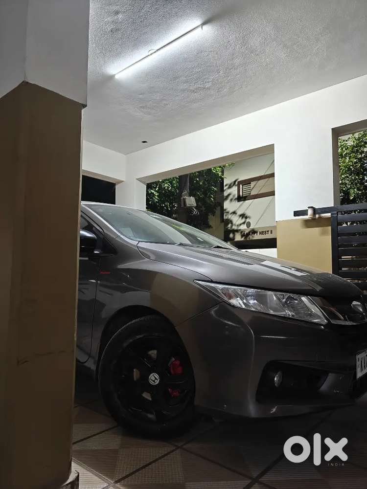 Honda City 2015 Petrol Topend Cvt 42kms