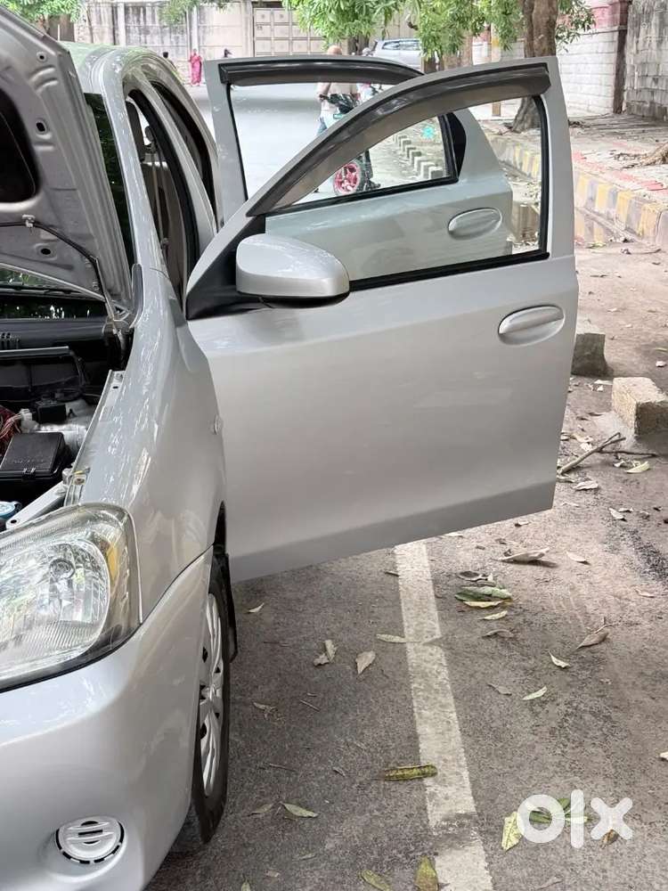 Toyota Etios Liva 2015 Diesel Well Maintained