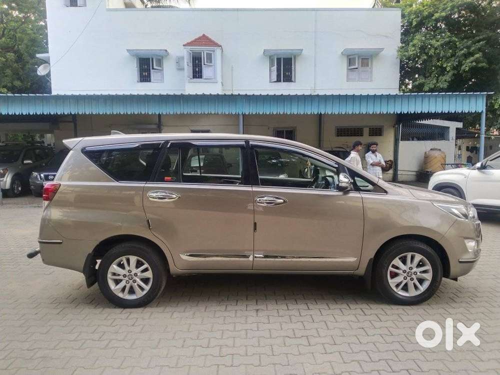 Toyota Innova Crysta 2.4 V, 2017, Diesel