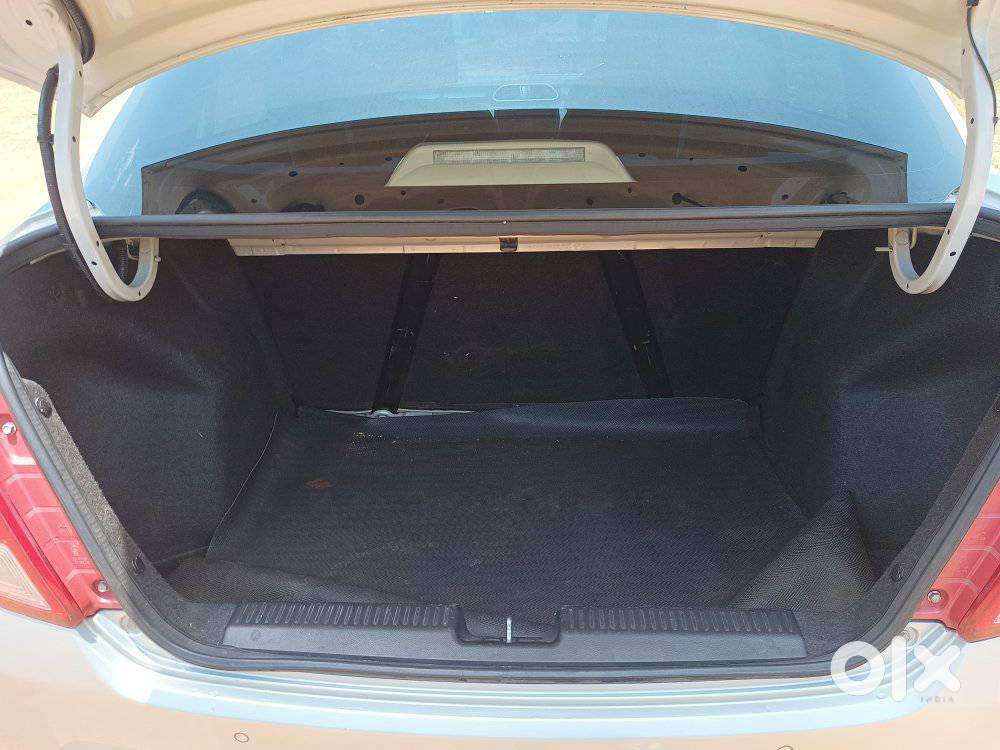 Maruti Suzuki Dzire 1.2 Vxi, 2024, Petrol