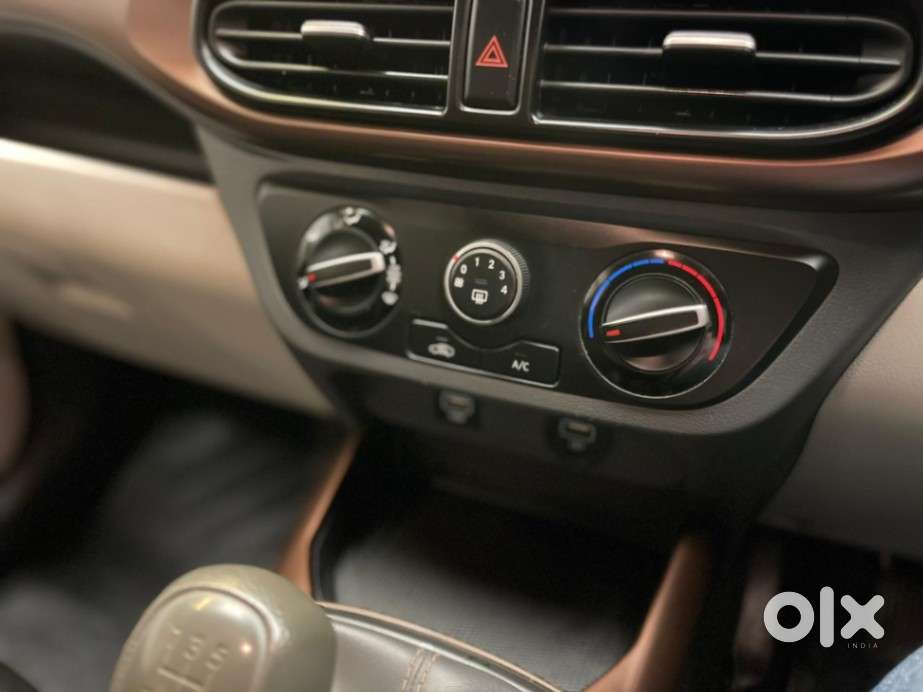 Hyundai Aura 1.2 S Petrol Amt, 2020, Petrol