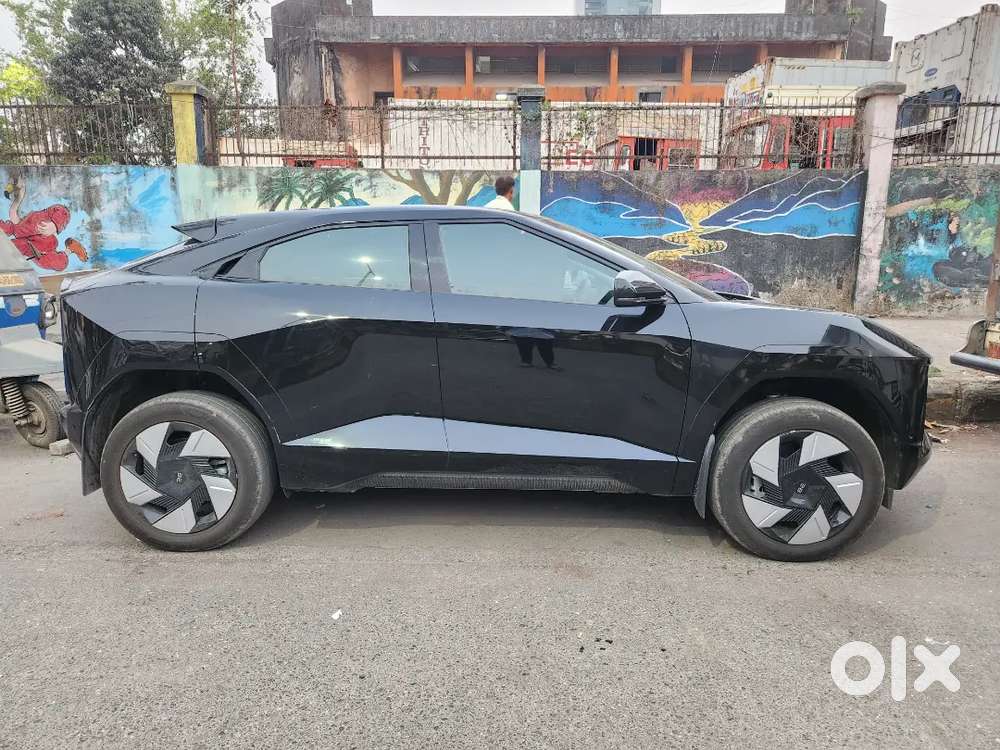 Mahindra Be 6 2025 Electric Pack One Above