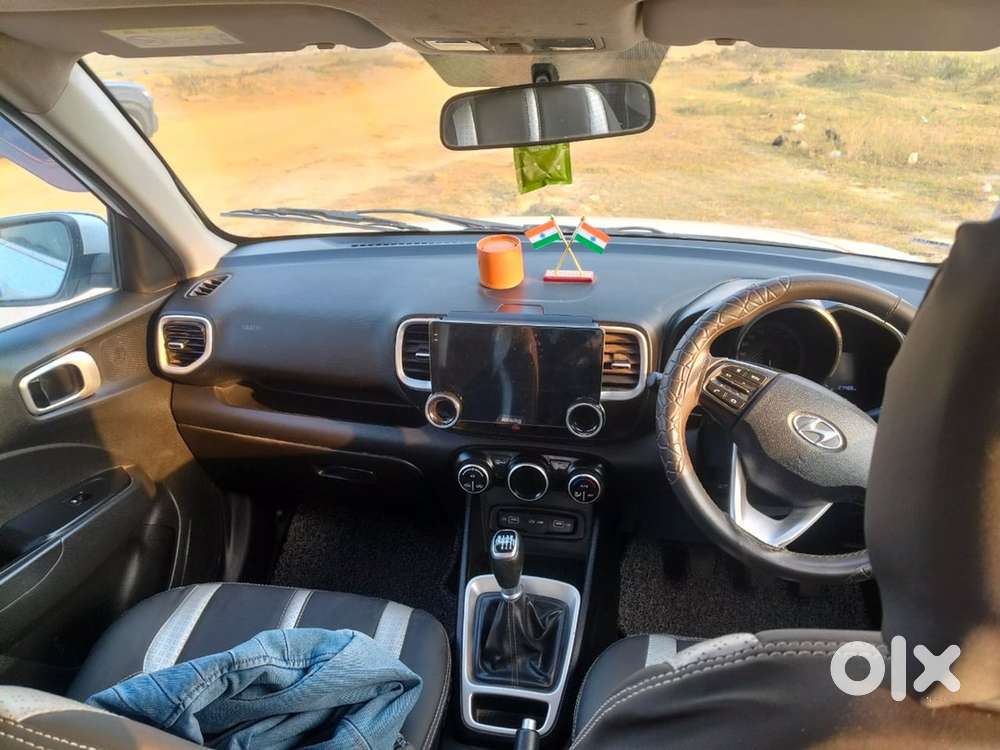 Hyundai Venue 2022 Diesel Well Maintained