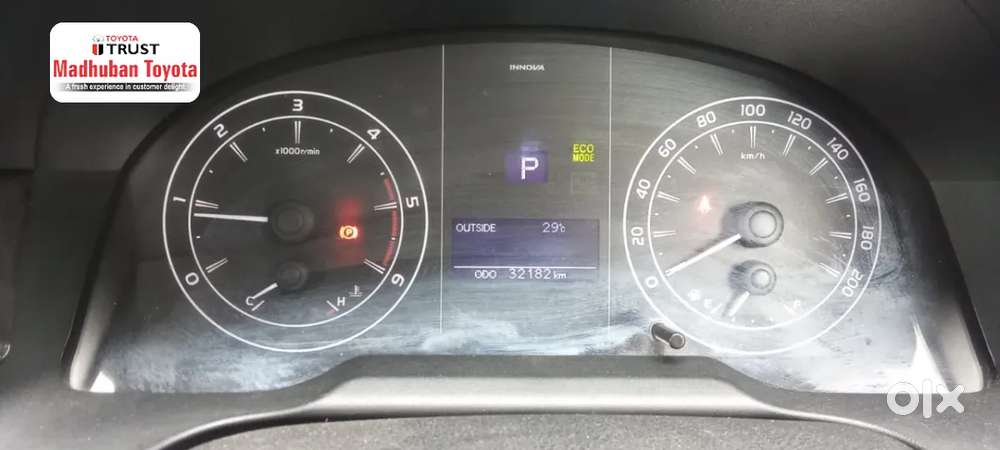 Toyota Innova Crysta [2020-ongoing] 2.4 Gx 8 Str, 2022, Diesel
