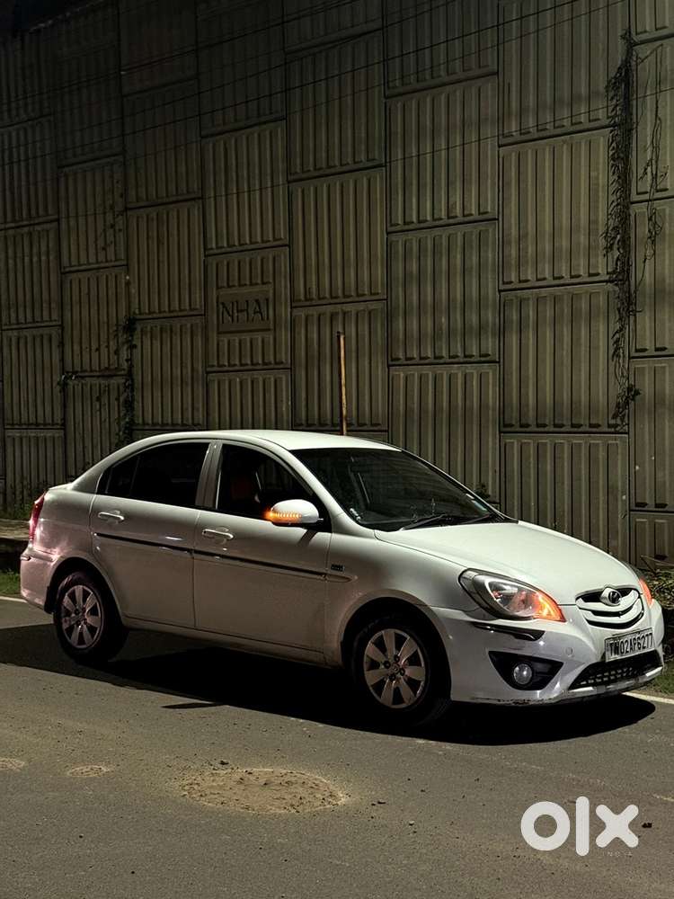 Hyundai Verna ( Very Good Condition)