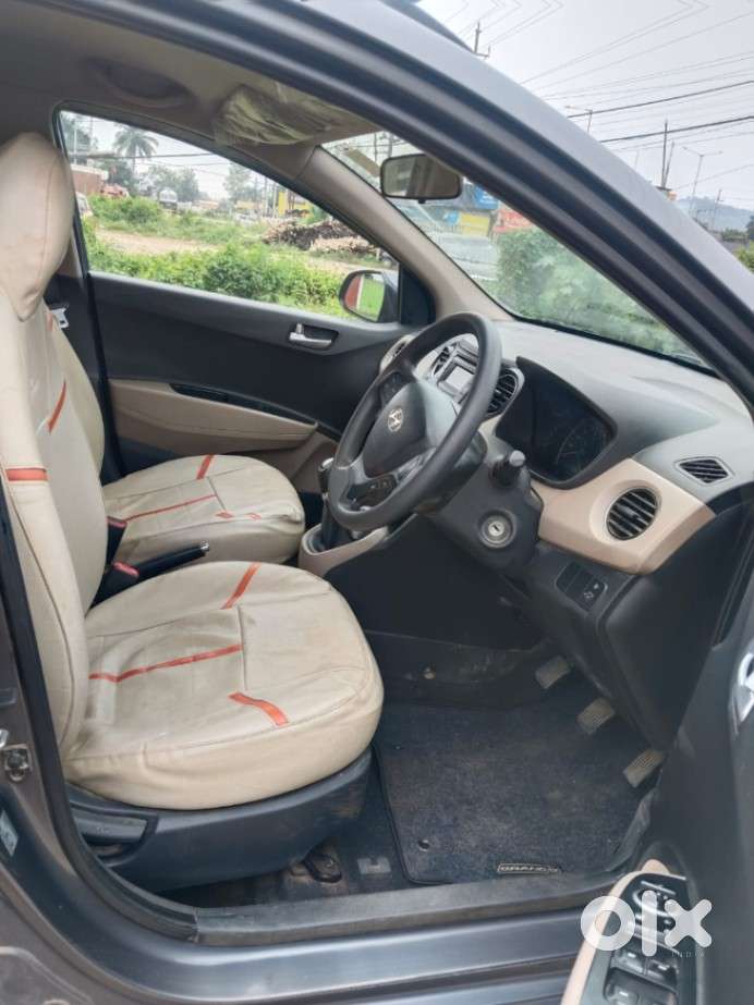 Hyundai Grand I10 Sportz, 2016, Petrol