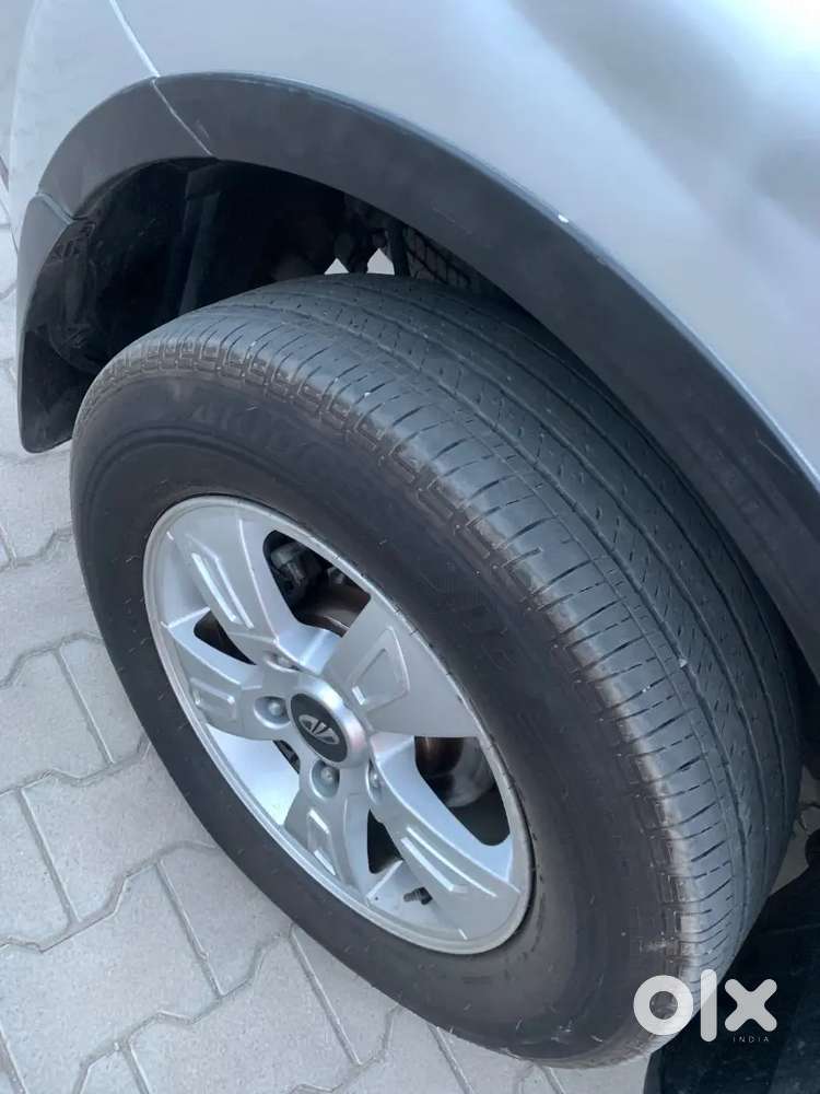 Mahindra Xuv500 2012 Diesel 120000 Km Driven