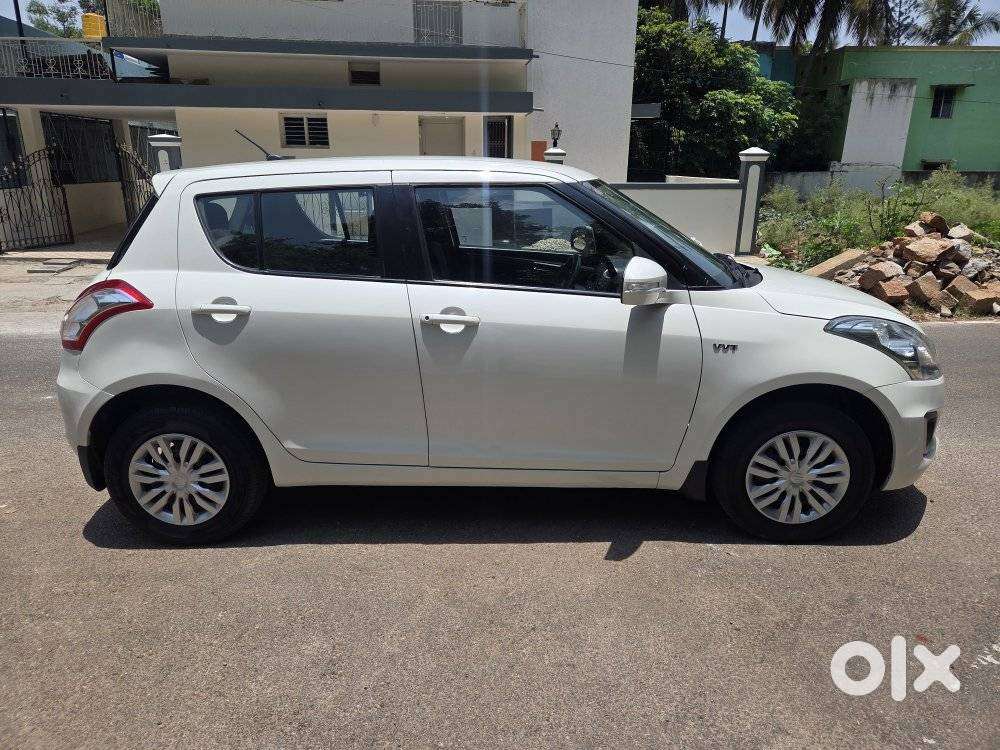 Maruti Suzuki Swift Vxi Optional, 2016, Petrol