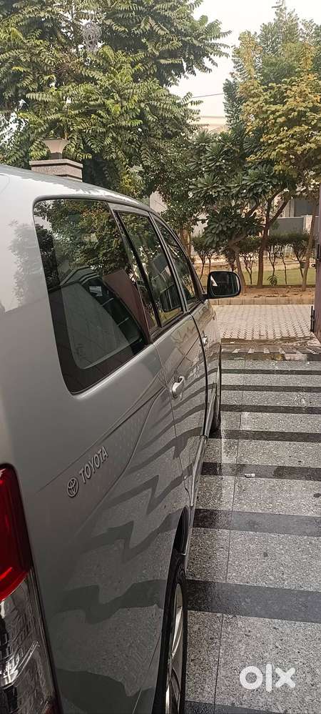 Toyota Innova Hycross 2014 Diesel