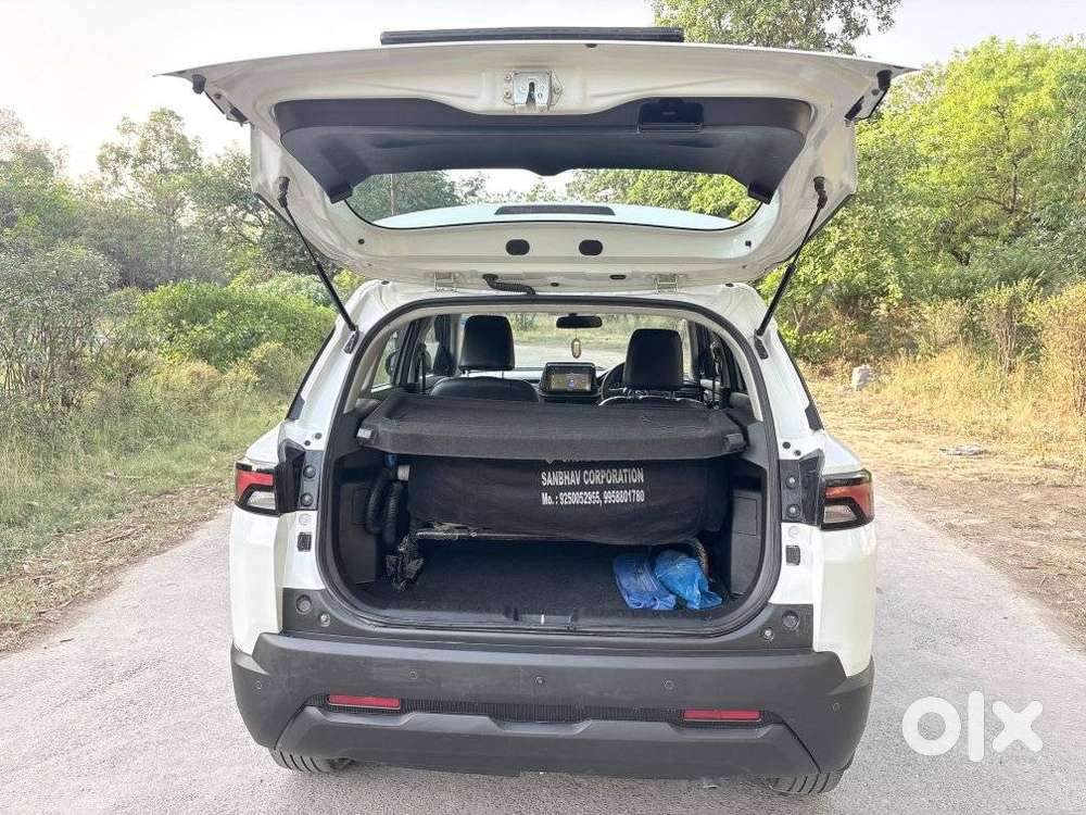 Maruti Suzuki Brezza 1.5 Lxi Cng, 2024, Petrol