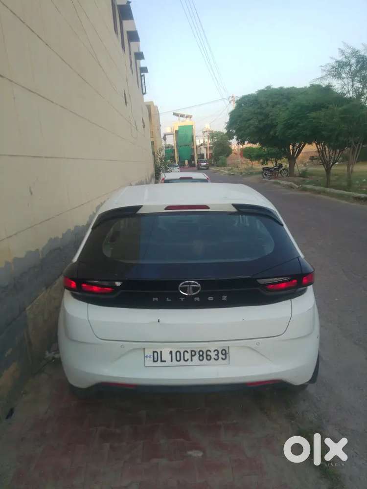 Tata Altroz 1.2 Xe 2021 Car