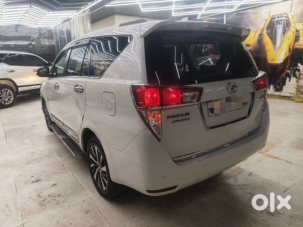 Toyota Innova Crysta [2020-ongoing] 2.4 Zx 7 Str, 2022, Diesel
