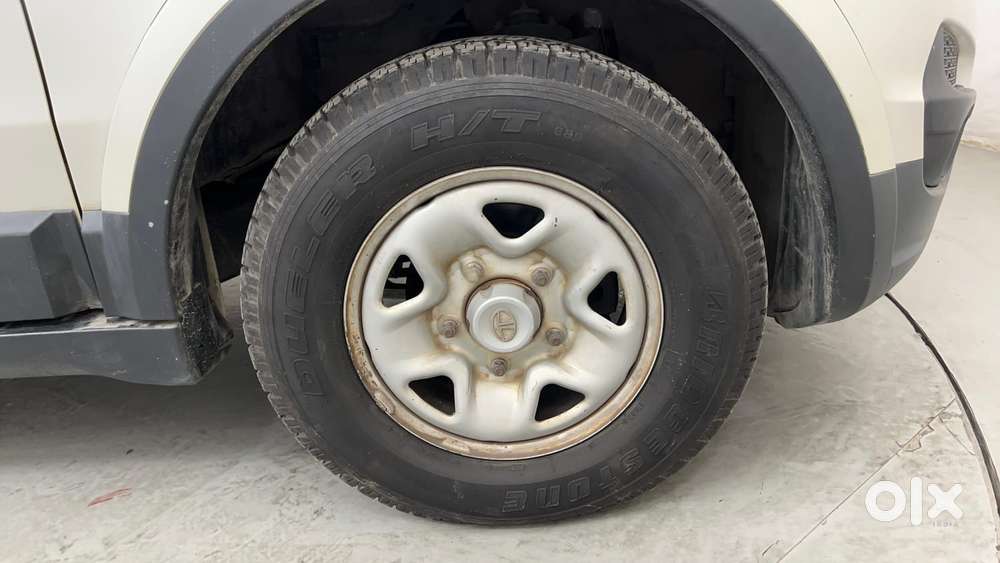 Tata Hexa 2.2 Xe 4x2 7 Str, 2018, Diesel