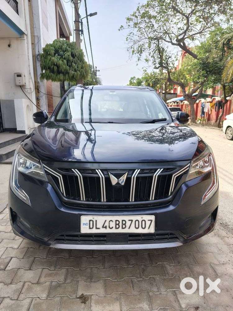 Mahindra Xuv700 2.0 Ax 5 Petrol Mt Str, 2022, Petrol