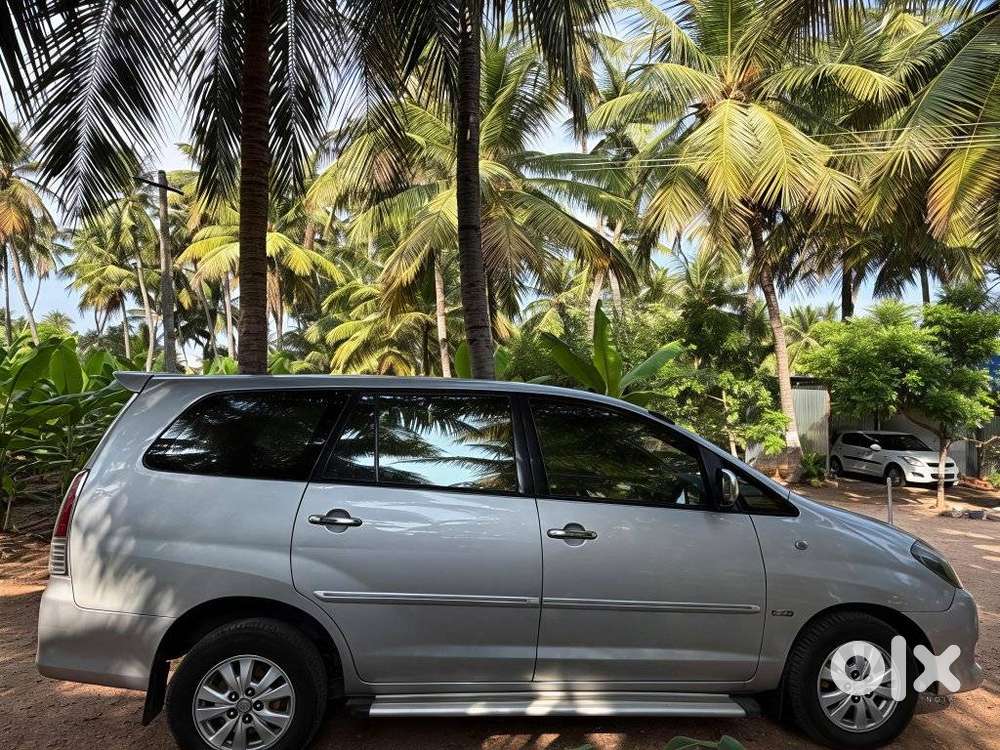 Toyota Innova 2.0 Vx 8 Str, 2010, Diesel