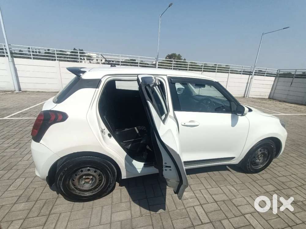 Maruti Suzuki Swift Vxi, 2022, Petrol