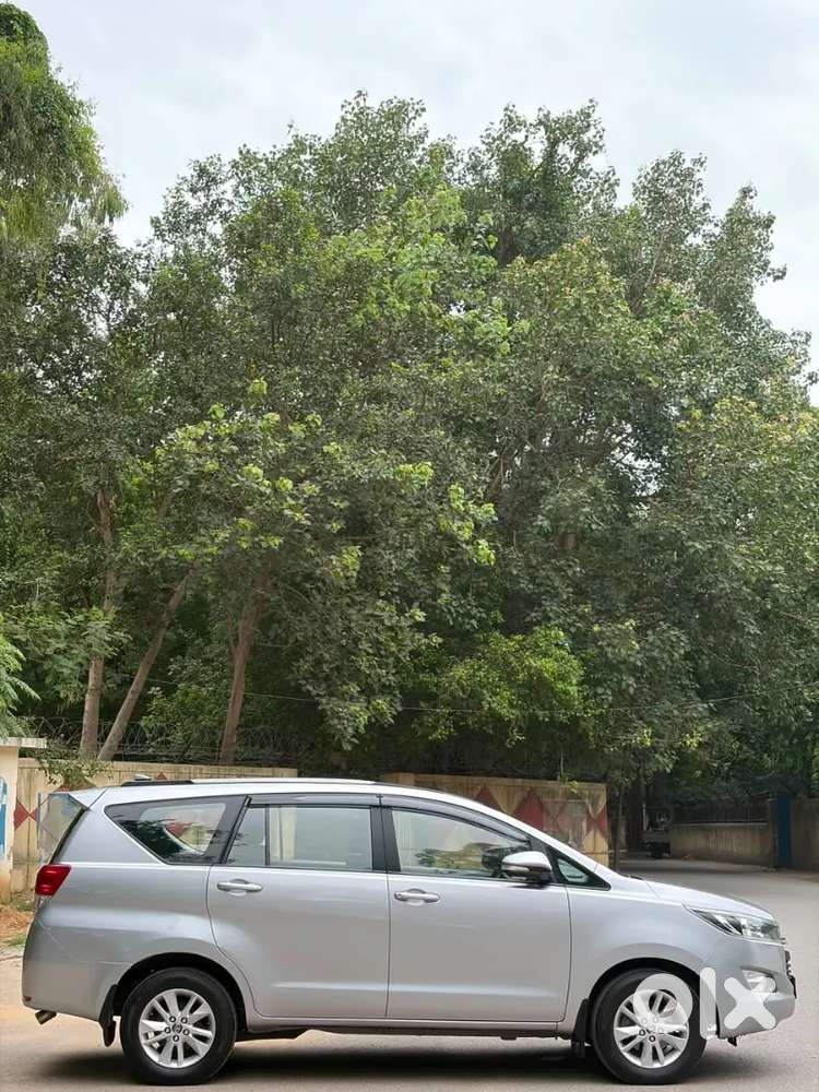 Toyota Innova Crysta 2.4 2019