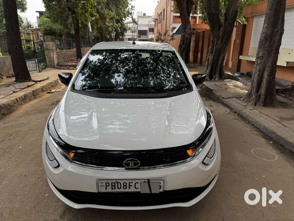 Tata Altroz 1.2 Xm Plus, 2023, Petrol