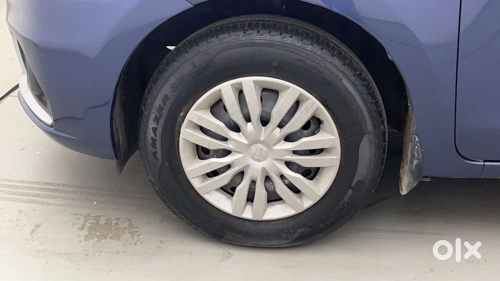 Maruti Suzuki Dzire 1.2 Vxi, 2023, Petrol