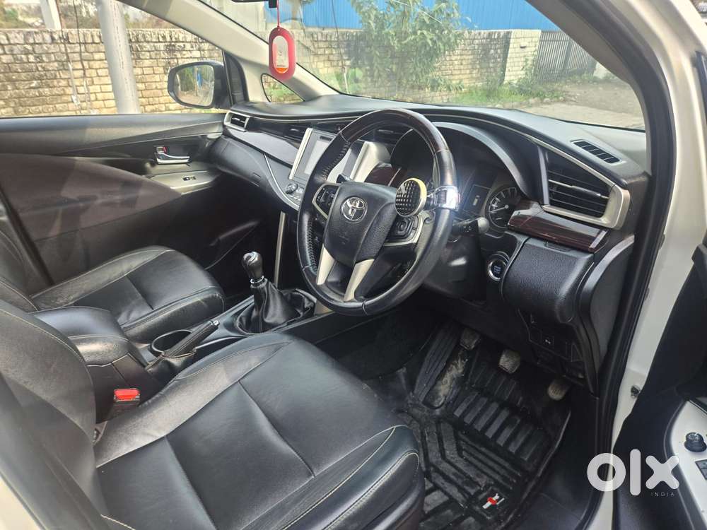 Toyota Innova Crysta