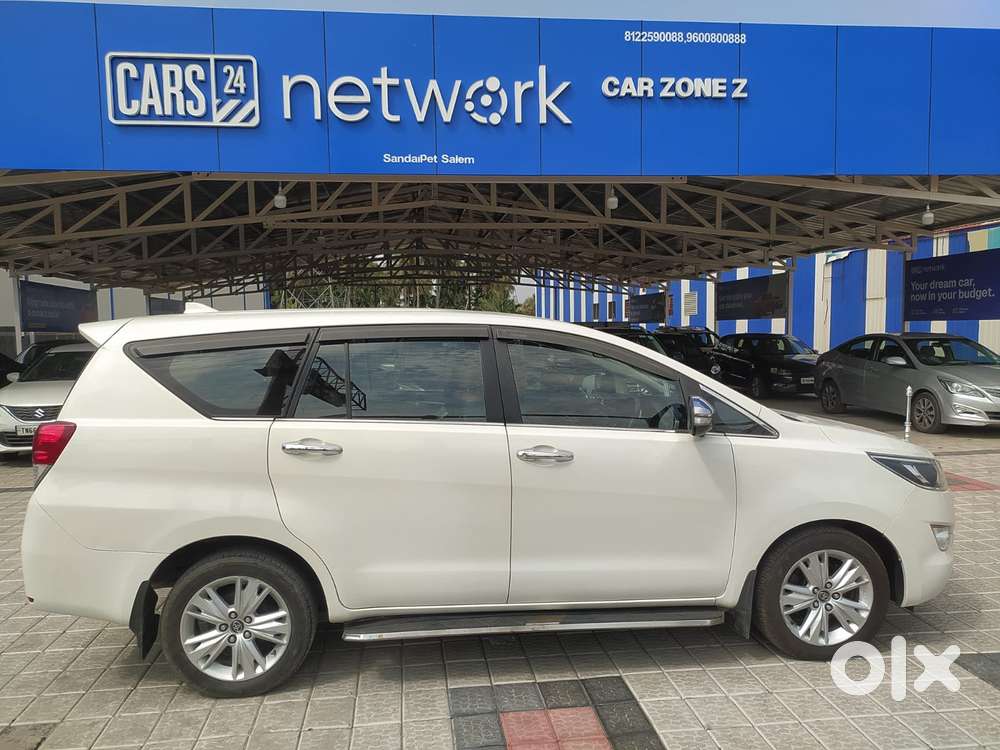 Toyota Innova Crysta 2.8z Automatic, 2016, Diesel