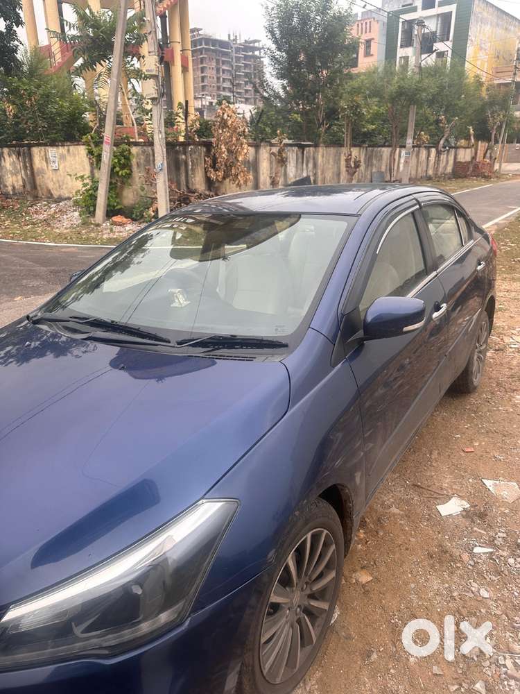 New Condition Car With Royal Blue Colour