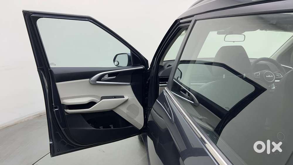 Kia Carens 1.4 Prestige Plus Turbo 7 Str, 2022, Petrol