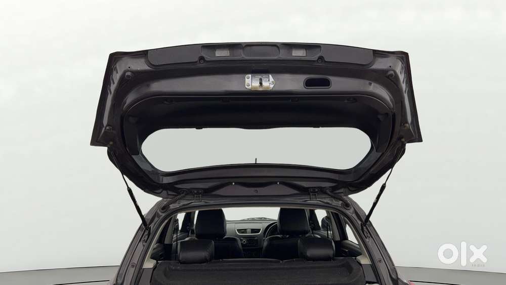 Maruti Suzuki Swift 1.2 Lxi (o), 2017, Petrol