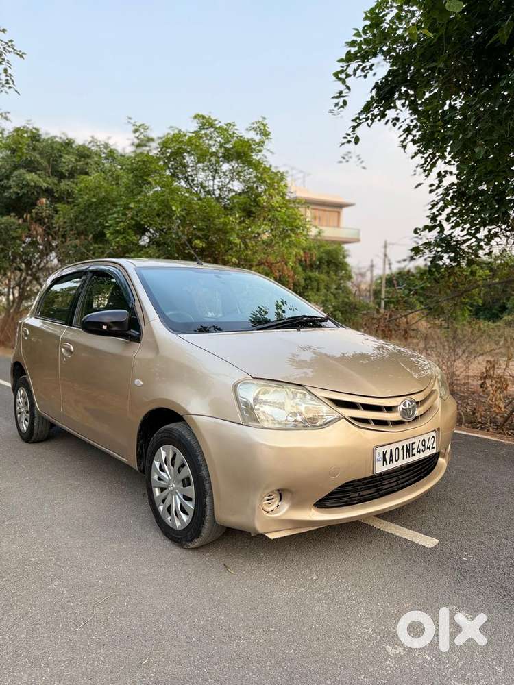Toyota Etios Liva 2011-2012 G, 2012, Petrol