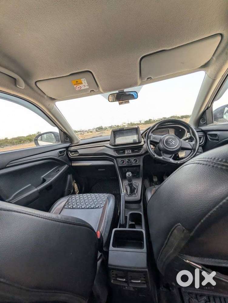 Maruti Suzuki Brezza 1.5 Lxi Smart Hybrid, 2024, Petrol