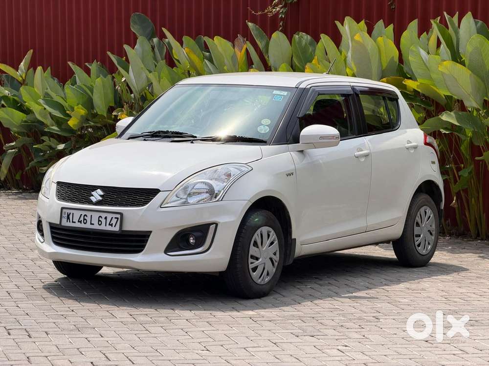 Maruti Suzuki Swift Vxi With Abs, 2015, Petrol