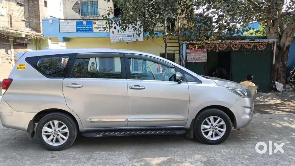 Toyota Innova Crysta 2018 Diesel 210000 Km Drive