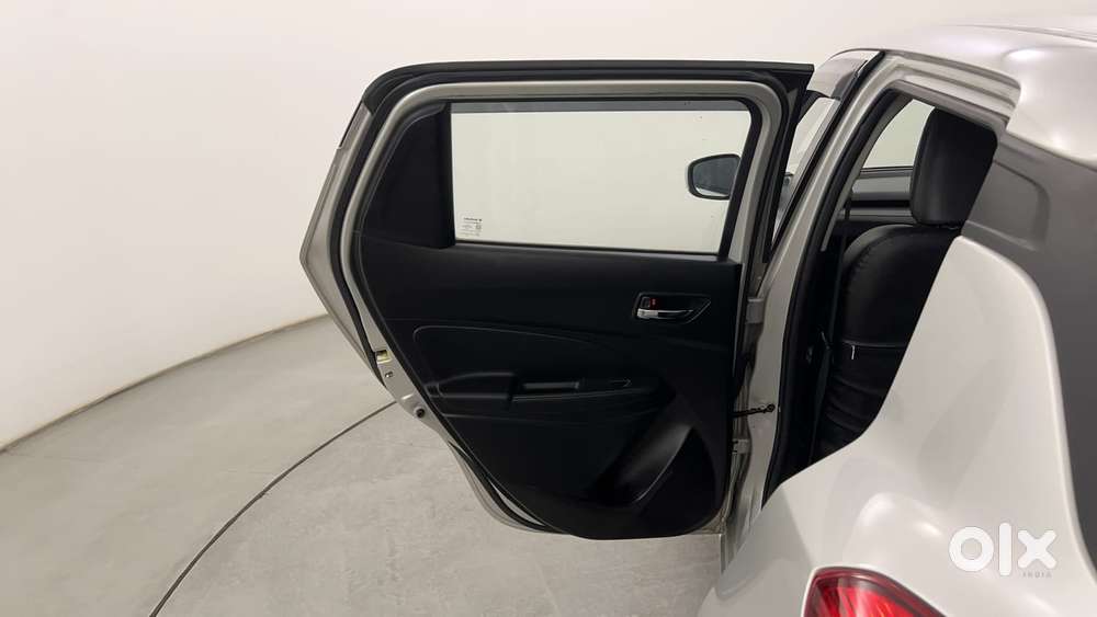 Maruti Suzuki Swift Amt Zxi, 2018, Petrol