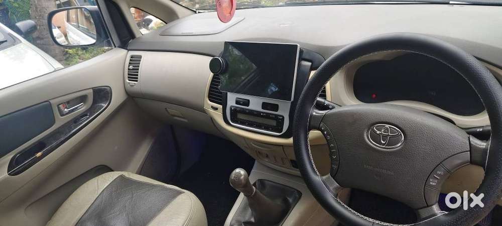 Toyota Innova 2.5 V 7 Str, 2012, Diesel