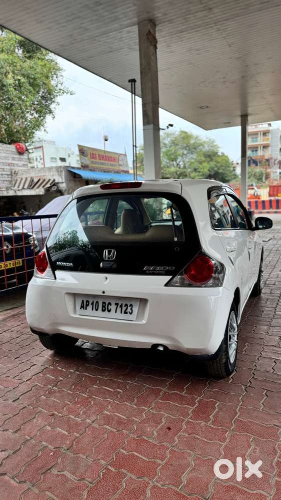 Honda Brio Petrol 2013 Car