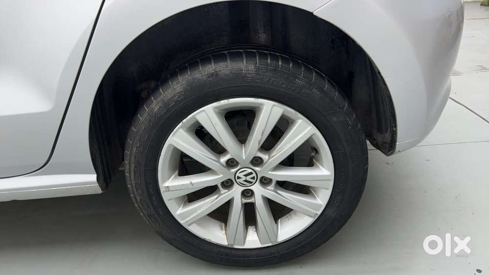 Volkswagen Polo Petrol Highline 1.2l, 2013, Petrol