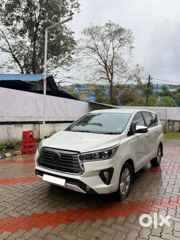 Toyota Innova Crysta