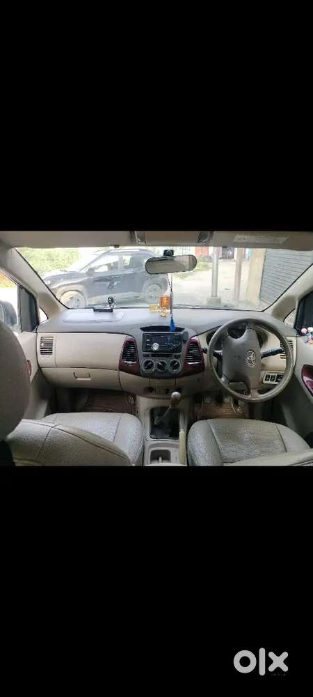 Toyota Innova 2006 Diesel  Top Model Neat And Clean Car