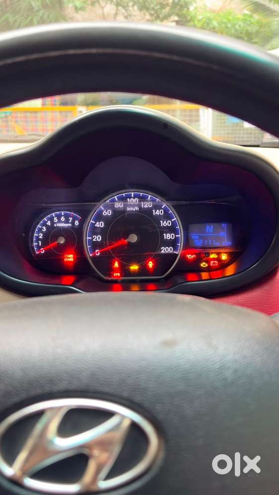 Hyundai I10 Sportz 2012
