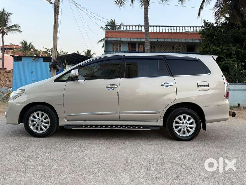 Toyota Innova 2.5 V 8 Str, 2014, Diesel