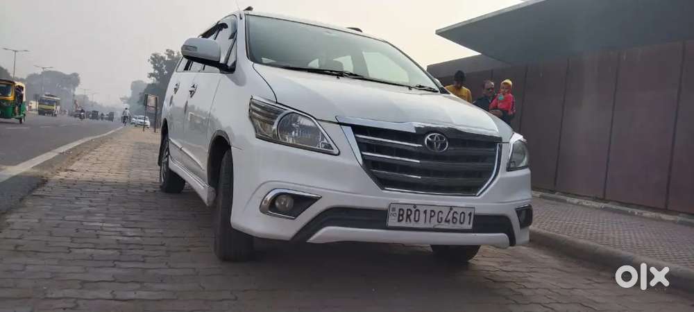 Toyota Innova 2015 Diesel 194000 Km Driven
