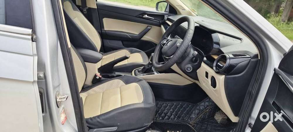 Skoda Slavia 1.0 Tsi Style, 2022, Petrol