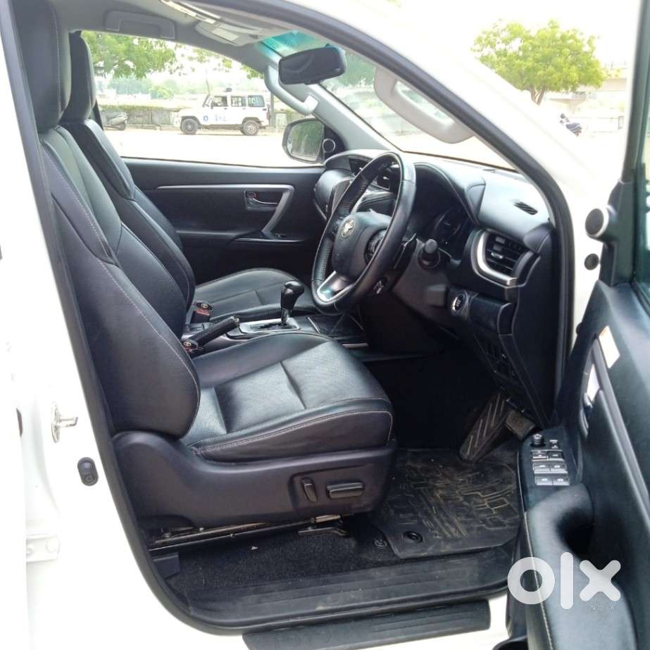 Toyota Fortuner 4x2 At 2.8 Diesel, 2023, Diesel