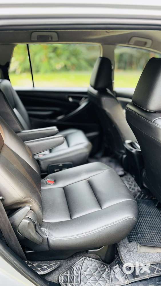 Toyota Innova Crysta 2.4 G Mt, 2017, Diesel