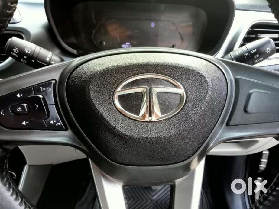 Tata Altroz Xz Plus (s) Icng, 2023, Cng & Hybrids