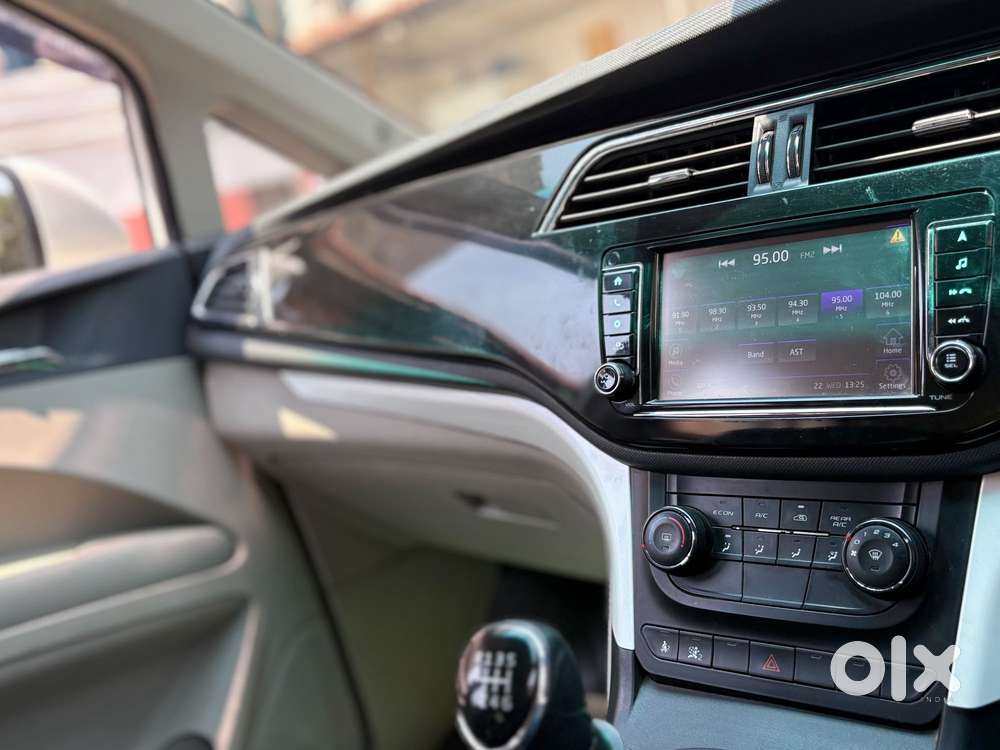 Mahindra Marazzo M6 8str, 2018, Diesel
