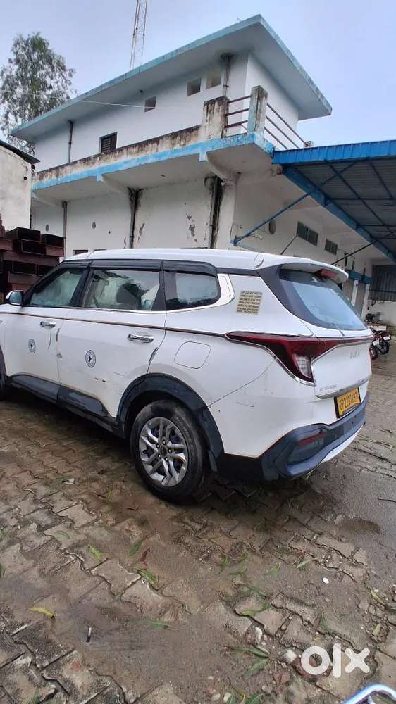 Kia Carens Diesel Manual 2024 Variant