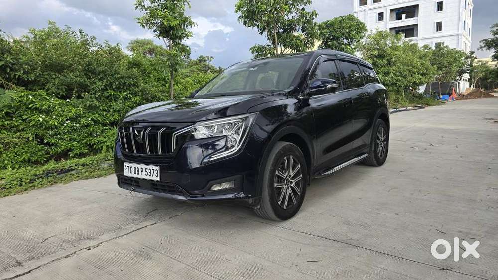 Mahindra Xuv700 2.0 Ax 7 Petrol Mt Str, 2024, Petrol